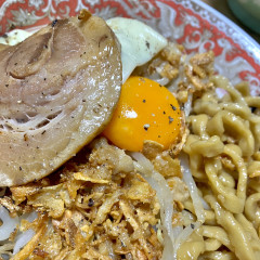 ニンニク豚醤油ラーメン（汁なし）