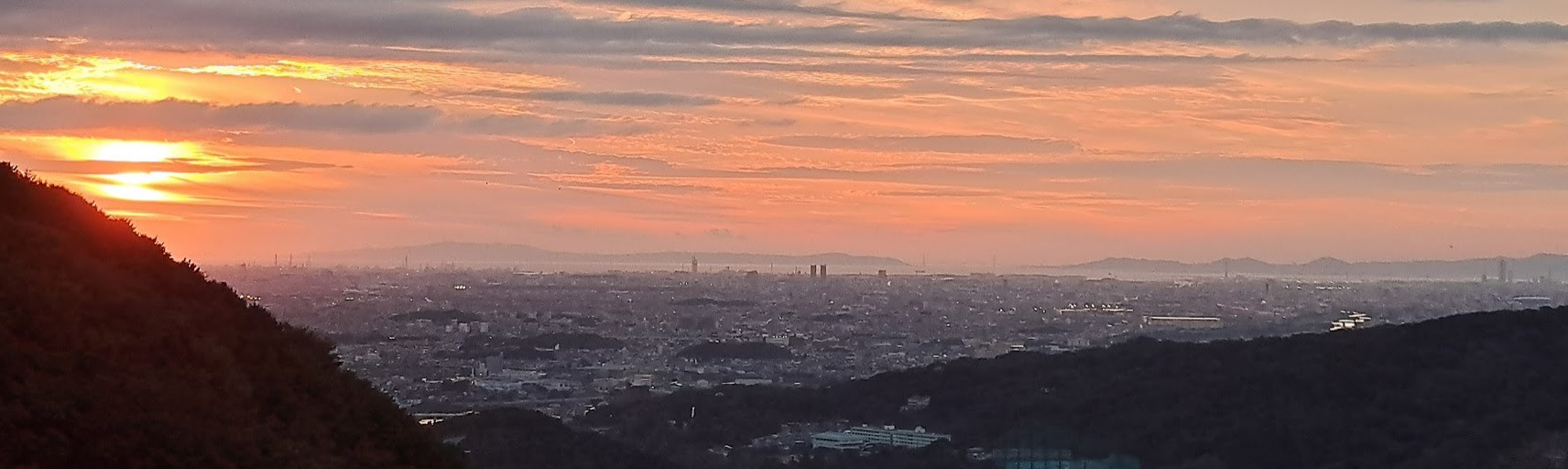 明神山からの夕景(大阪平野、明石海峡大橋、淡路島)