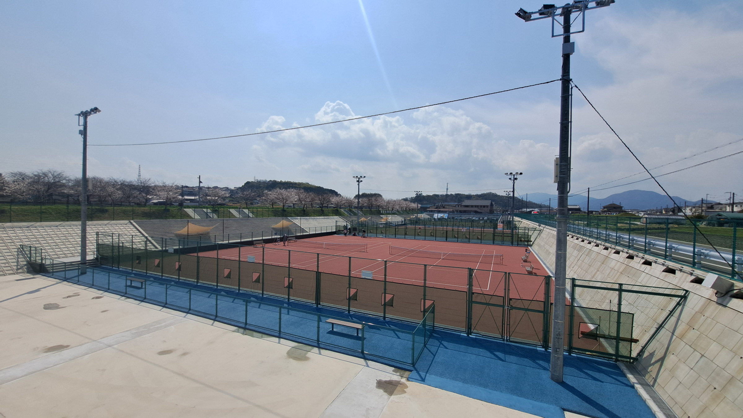 葛下雨水貯留池・王寺テニスパーク(平時の活用)