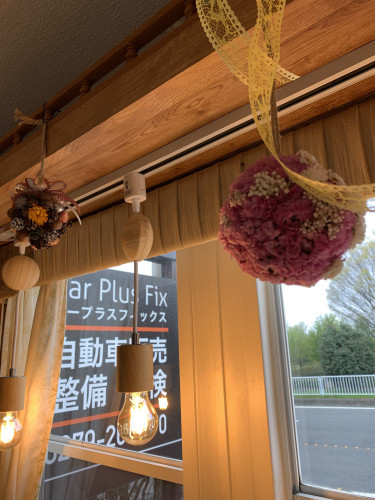 窓　上部.jpg