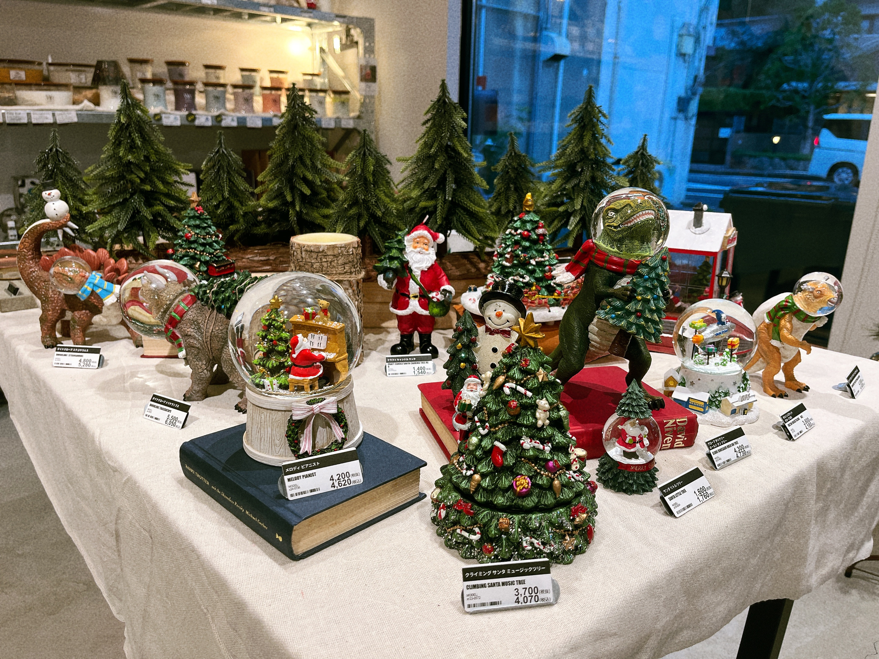 【DULTON】 クリスマスが今年もやってくる～。