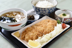 とんかつ定食
