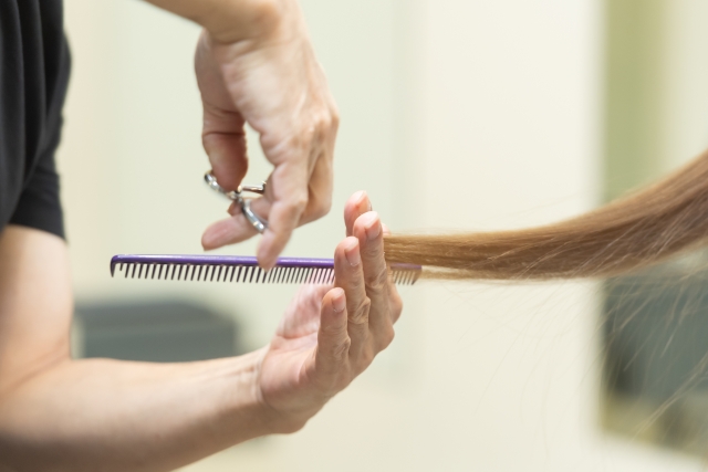 美髪カット　頭皮スコープ診断+アロマ頭皮ケア+毛乳頭細胞活性化ケア付き