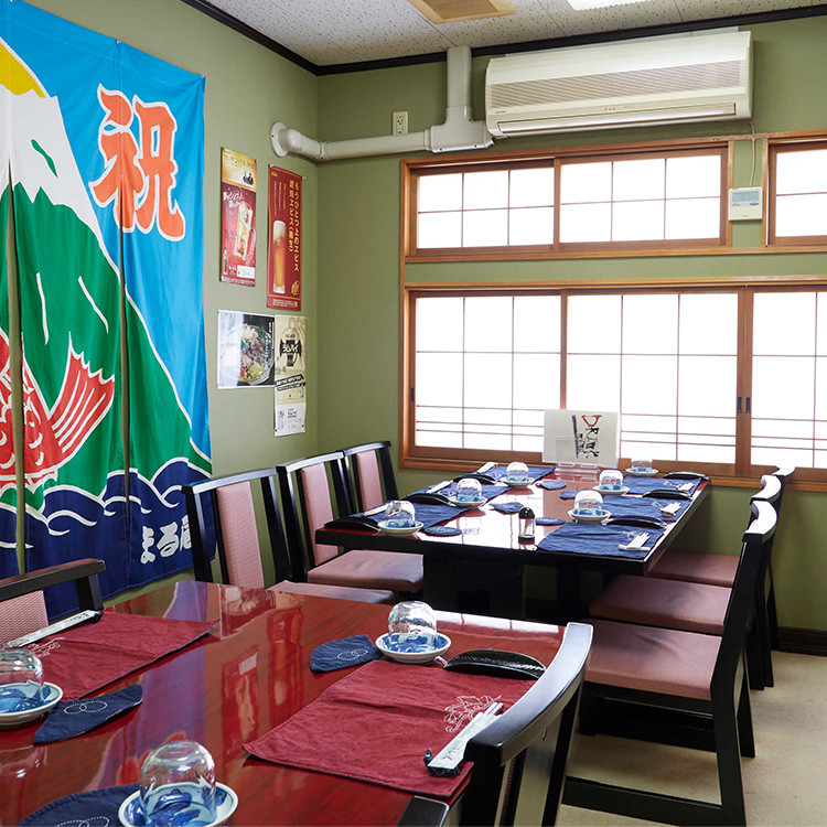 椅子席で、楽しくご会食を！