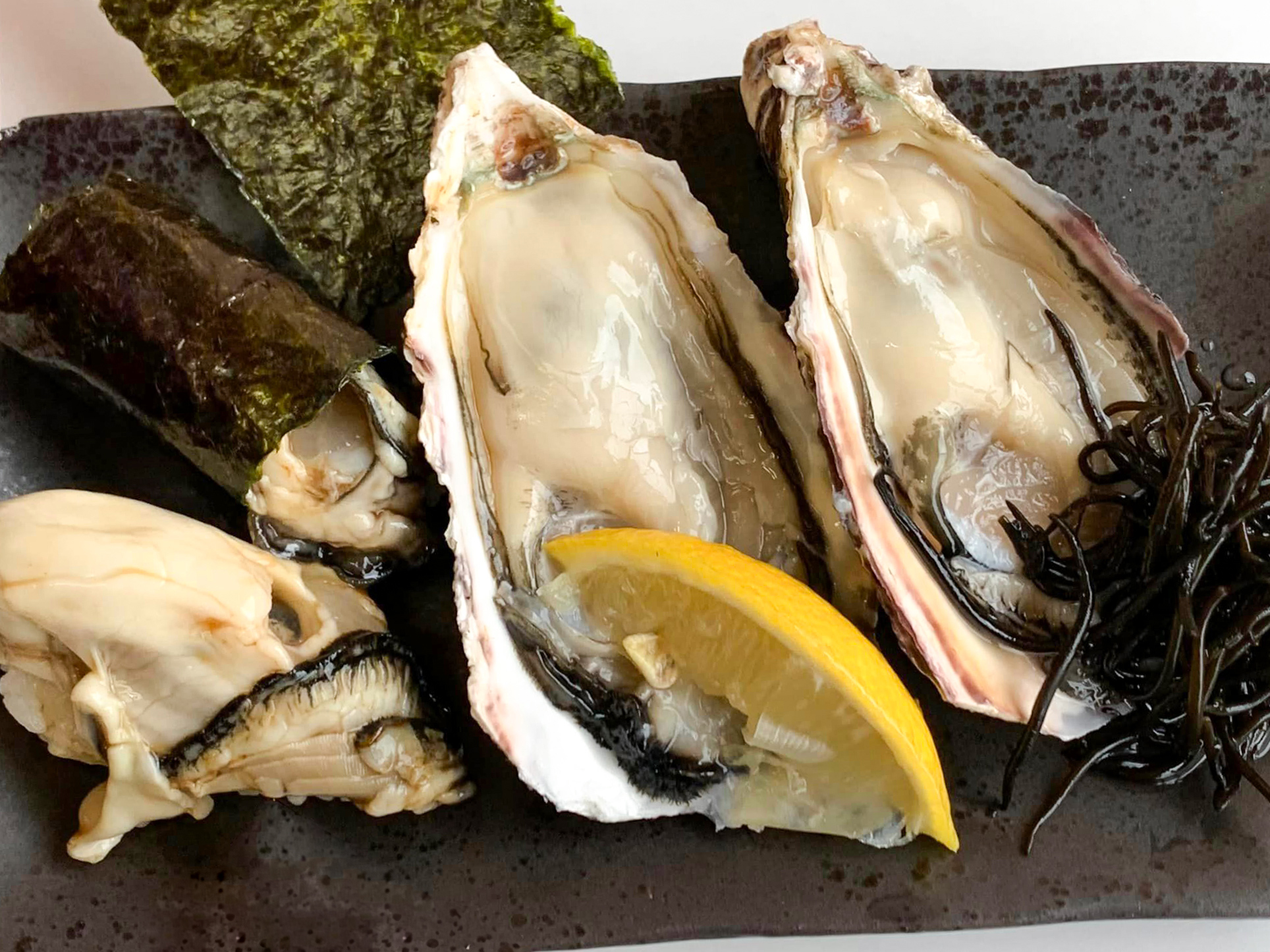 篠島の生食用牡蠣「朋輩牡蠣」を通販受付中！（12月16日締切）