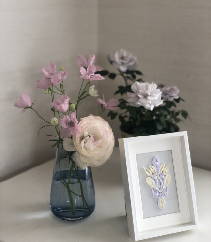 フォトフレームサイズ [95×134×23mm]で場所を選ばずお使いいただけます。