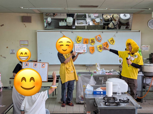 line_oa_chat_260814_133453_group_3.jpg