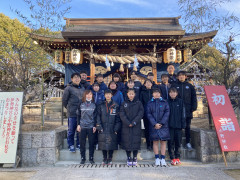 初蹴り前の初詣