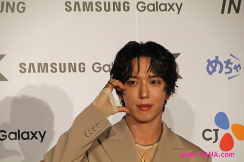 JUNG YONG HWA B 2.jpg