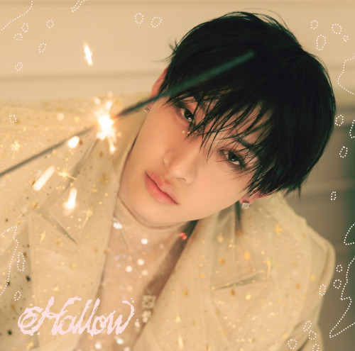 Stray Kids『Hollow』JK_FC Bang Chan(web).jpg