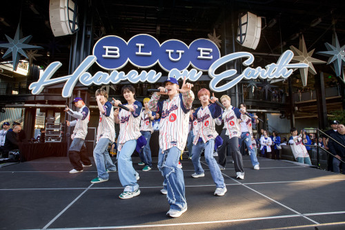 20250429JO1_performance at Dodgers _0.jpg
