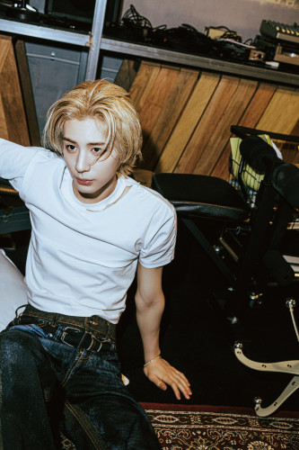 No Limit ver._LEEHAN.jpg