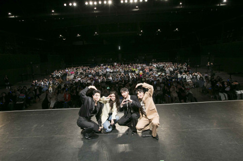 Group_0990.jpg