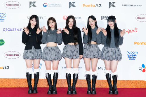 RED CARPET_RESCENE_(C)CJ ENM (2).jpg