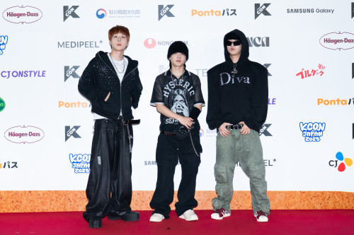 RED CARPET_BIG Naughty & lIlBOI & pH-1_(C)CJ ENM.jpg