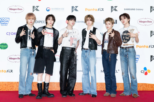 RED CARPET_BOYNEXTDOOR_(C)CJ ENM.jpg