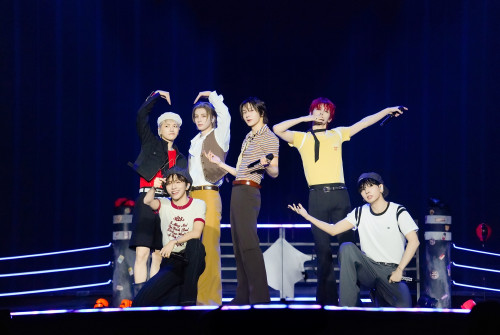 ‘No Genre’ FAN SHOWCASE (1).jpg