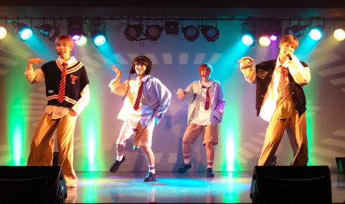 I1IT（左からY、HIROKI、KEI、WON）.jpg