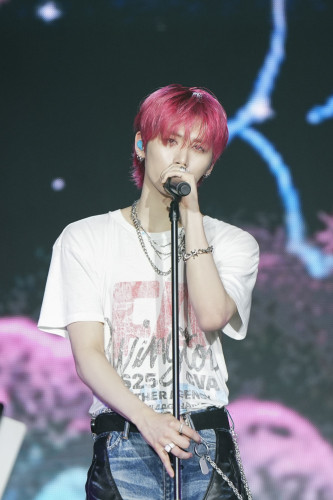 ‘2025 Weverse Con Fes’_TAESAN.jpg