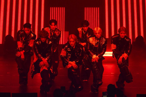 【NEXZ】「NEXZ LIVE TOUR 2025 “One Bite”」初日ライブ写真①.jpg
