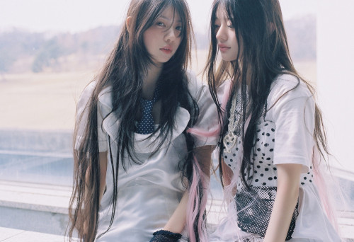 아일릿 bomb PINK BOMB 버전 (3).jpg