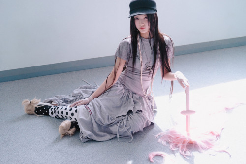 아일릿 bomb PINK BOMB 버전 (9).jpg