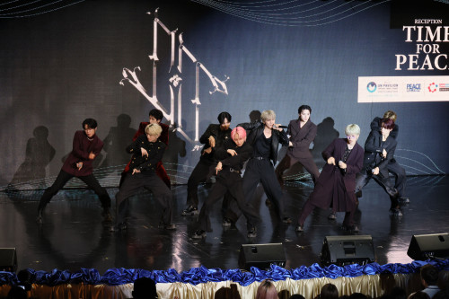 20250811JO1_ピースボート02_BECLASSIC.jpg