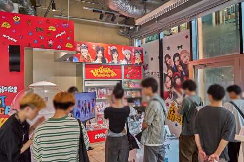 ②and ST TOKYO店内.jpg
