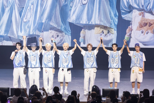 20250826【NEXZ】「NEXZ LIVE TOUR 2025 “One Bite”」大阪公演ライブ写真_アンコール③.jpg