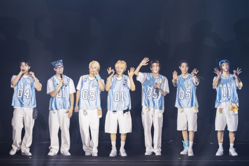20250826【NEXZ】「NEXZ LIVE TOUR 2025 “One Bite”」大阪公演ライブ写真_アンコール②.jpg