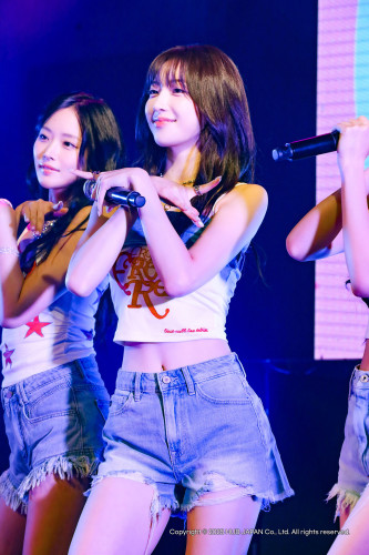 20250829H1-KEY_ライブ写真7_KakaoTalk_Photo_2025-08-29-10-18-46 004.jpg