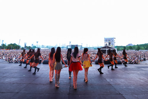 ILLIT_RIJF2025_08.jpg