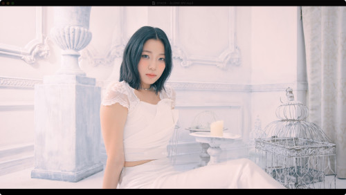 「ALONE」 MVでのHINATA.jpg