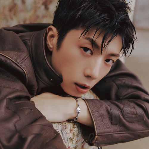 JWY_I'm into_Profile.jpg