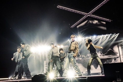 20251025MONSTA Xsub3.jpg
