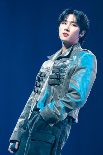 20251025MONSTA Xsub8.jpg