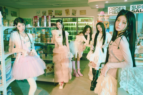 [Toki Yo Tomare] ILLIT_NO_web_01.jpg