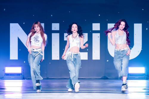 NiziU NIPPON BUDOUKAN 4_撮影：田中聖太郎.jpg