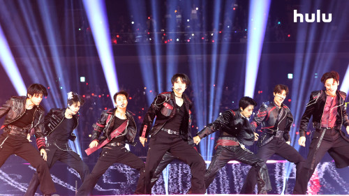 2025KGMA_THE BOYZ.jpg