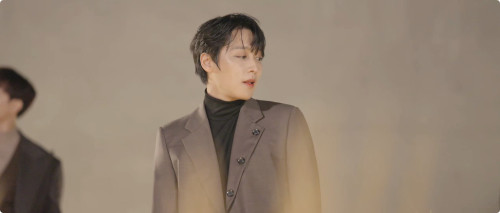 「Harmony」 MVでのサンイル.jpg