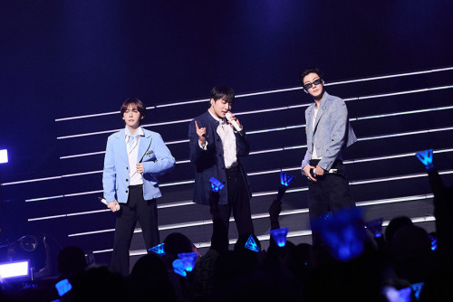 241711_WINNER Osaka_8.jpg
