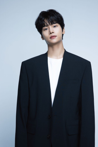 チャ・ハギョン アー写©FIFTYONE.K.jpg