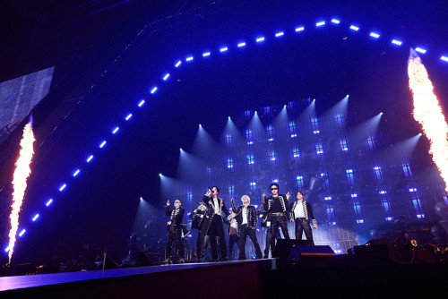 245591_[TREASURE] Osaka_2.jpg