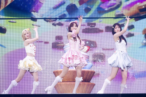 NiziU NE FKUOKA_6_撮影:田中聖太郎、河村美貴(田中聖太郎写真事務所)0330.jpg