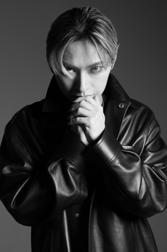 249831_SKY-HI アーティスト写真.jpg