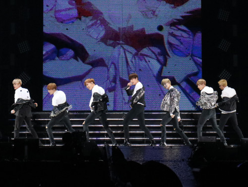 2016 BTS LIVE＜花様年華 on stageepilogue＞ ～Japan Edition～.jpg