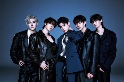 ★[AND2BLE]-Gazed_group.jpg