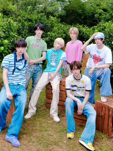 VAYONN_Youth Today_アーティスト写真.jpg
