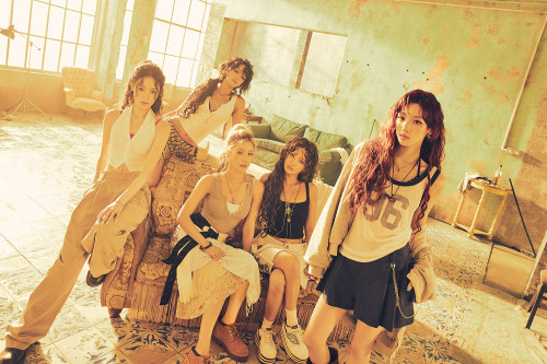 [i-dle] アーティスト写真_We made.jpeg