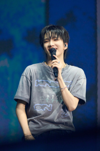 (6)WOONHAK_‘‘KNOCK ON Vol.2’ IN SEOUL’.jpg